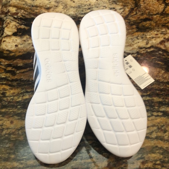 Brand new Adidas the shoes - Picture 6 of 6